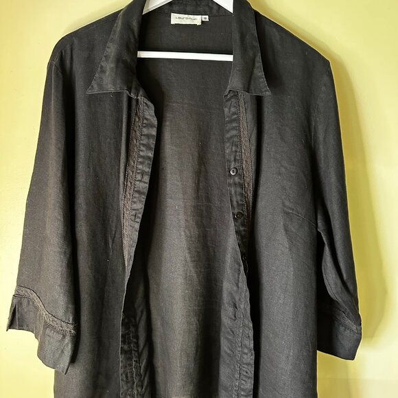 Black Laura Plus (18) Linen Blouse - Picture 2 of 6